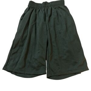 👕 Boys size 8 black gym shorts